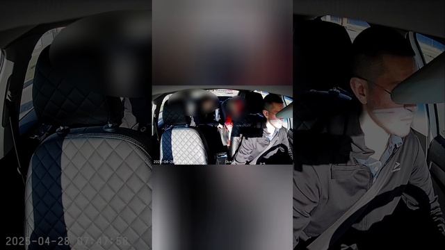 Пассажирка мать года, пролила энергетик на ребенка, испачкали салон