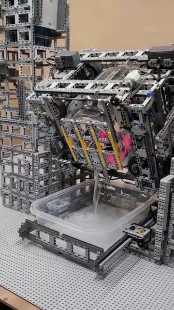 Стиральная машинка из LEGO