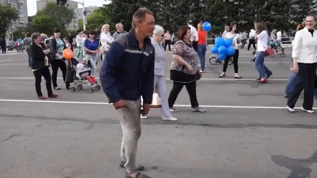 ТАНЦОР ДИСКО ОТДЫХАЕТ!