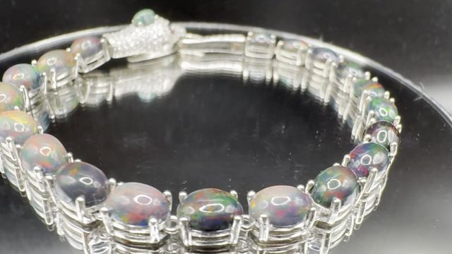 Серебряный браслет с чёрным опалом  На запястье 15-17 см , Размер камня 7x5 mm БРА086