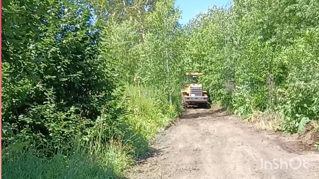 Срочный выпуск новостей нашего района.
Нам делают дорогу!