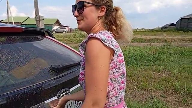 Онуфриево. Уезжают.