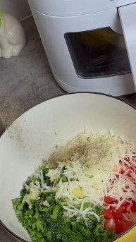 Лодочки из баклажанов
с сыром и помидорам