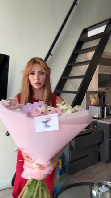 Девочки, жизнь одна...