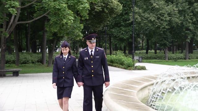 Служба свела, любовь связала!
