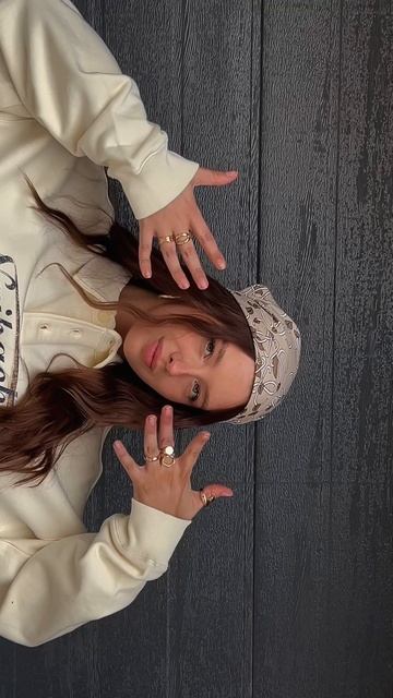 Как вам образ?🤍

polo longsleeve от naipache.brand