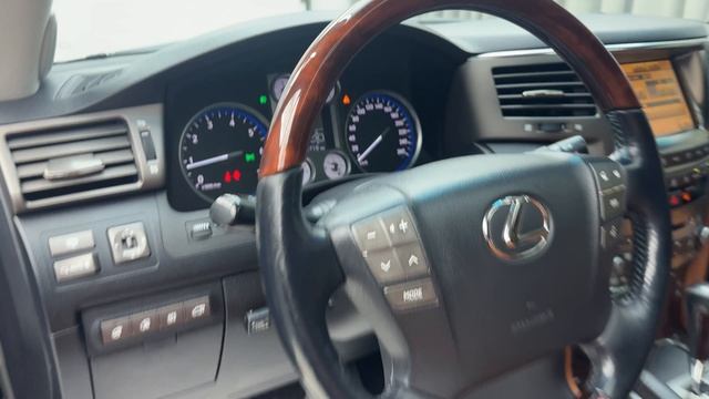 Lexus LX, 2011 года в продаже !