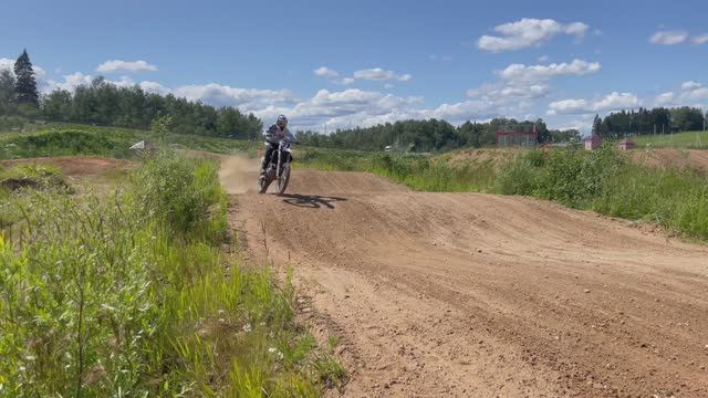 Школа мотокросса ZRT Тренировка волн