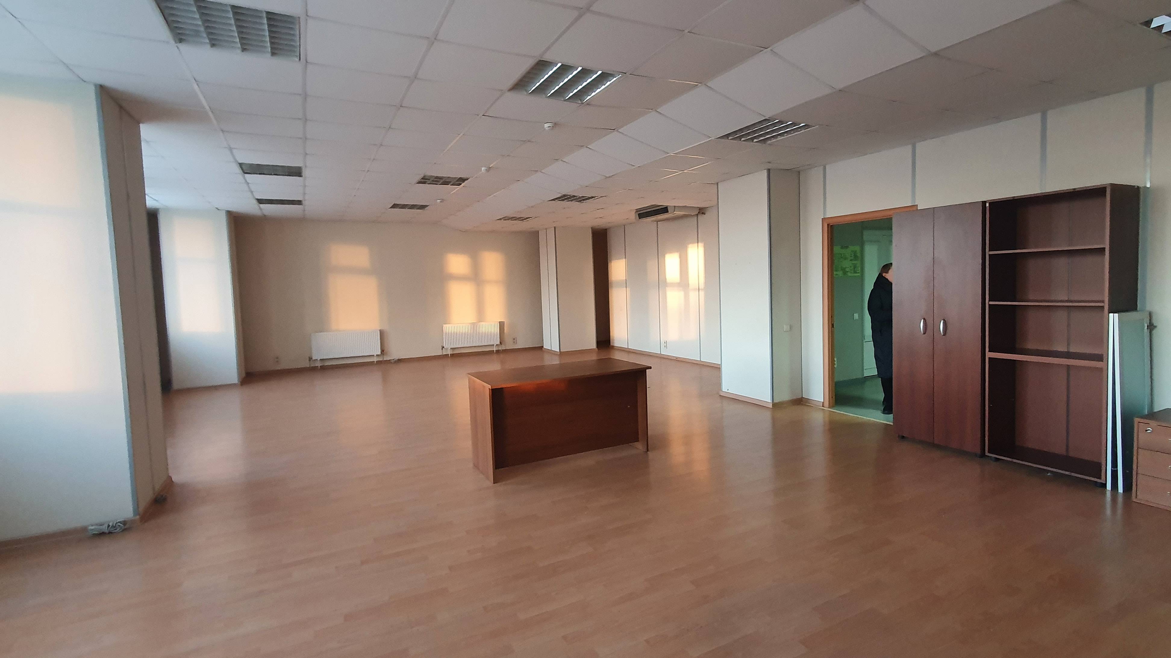 Офис 230  м2, Путевая