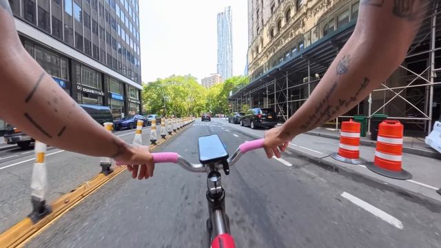 Lower Manhattan Uber Eats   Fixie Bike Delivery