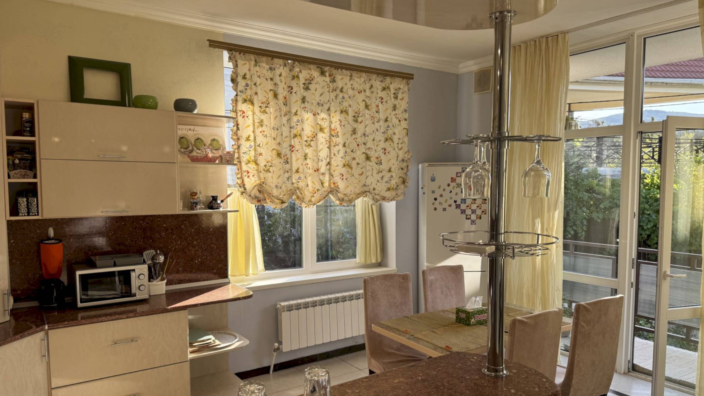 🏡 №555 Сдаётся посуточно коттедж 200 м² с террасой и мангалом – Голубая бухта Геленджик