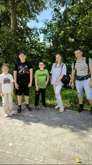 Поздравляю всех с Днём семьи, любите друг друга!!! У кого есть семья, тот не знает, что такое скука!