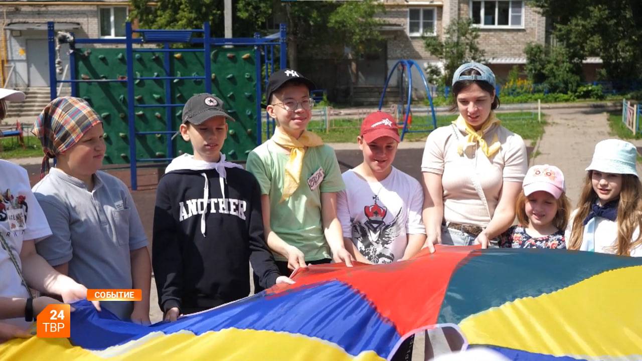 Алиса в стране волонтёров