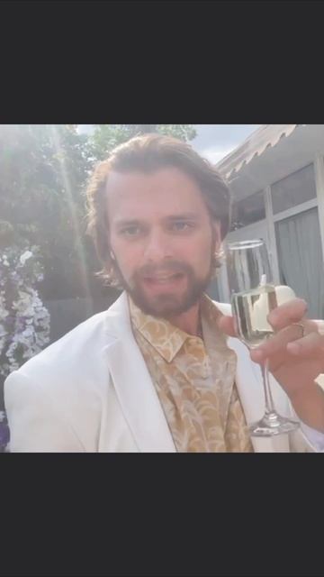 Это был первый и последний бокал на свадьбе…
#первыйбокал #бокалы #бокал #свадьба #свадьбакраснодар