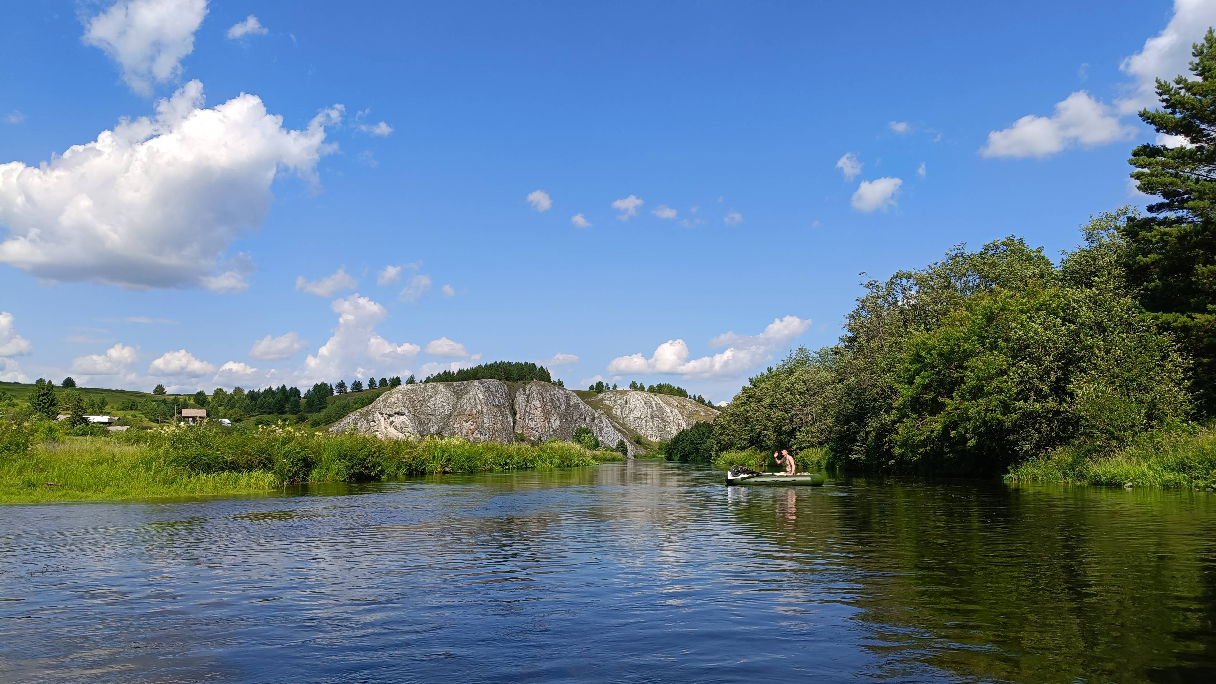 Сплав по реке Реж. Маршрут 25 км. от Арамашево до Коптелово. День 1 Красивые скалы и природа Урала.