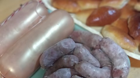 Домашняя колбаса и выпечка