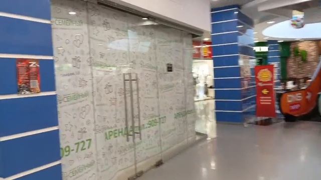 Вход в ТЦ