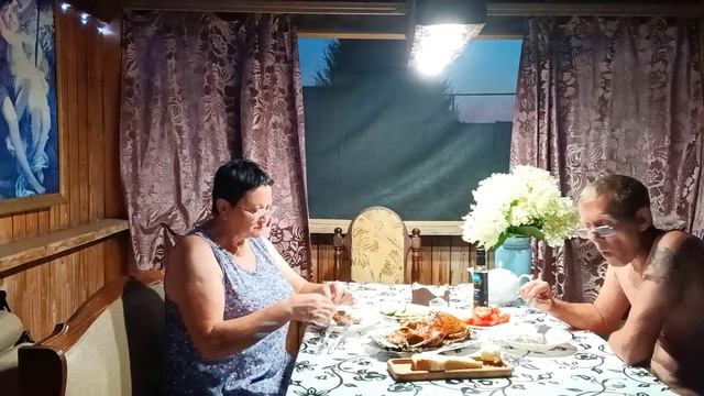08.07.2025г.МЫ ПОСЛЕ ПОЕЗДКИ ХОРОШО ОТДОХНУЛИ И ОПЯТЬ ПОЗДНИЙ УЖИН// ОБЫЧНАЯ СЕЛЬСКСЯ ЖИЗНЬ🏡🐓