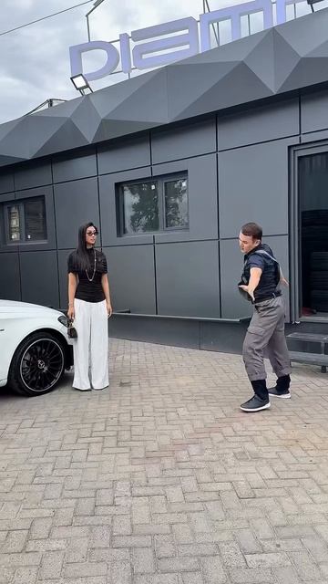 Креативы для зумеров от шиномонтажки из Бишкека.