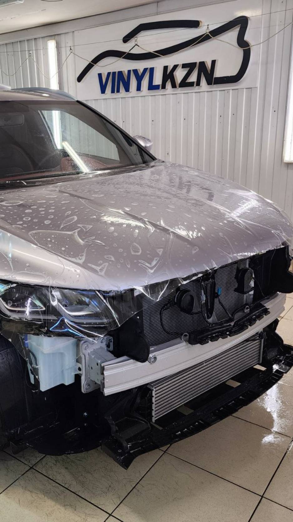 Geely Coolray - сделали комплексное бронирование кузова прозрачной полиуретановой плёнкой