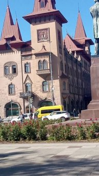 Извечный вопрос: что делать? Кто знает?