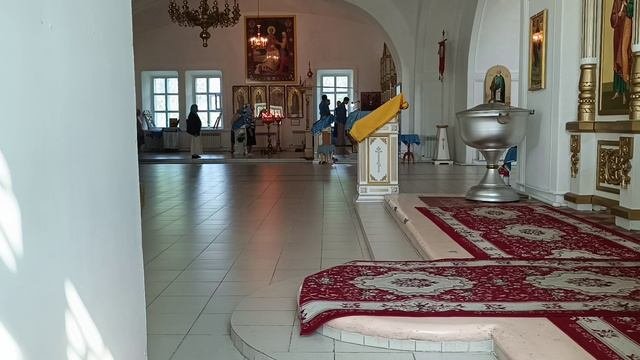 Престольный праздник Тихвинской БМ Троицкий собор Мариинский Посад