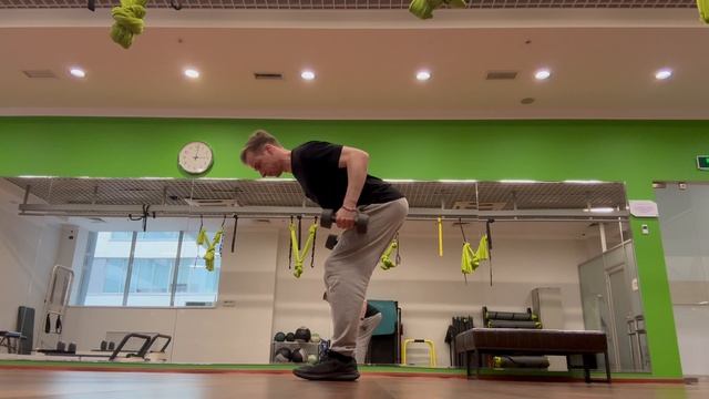 Разгибания на трицепс с гантелями в наклоне (BENT OVER TRICEPS KICKBACK)