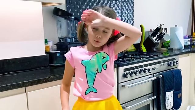 Miss Katy|Мисс Кэти Катя и Макс показывают варианты поведения