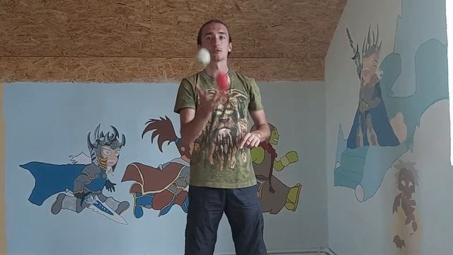 Как научиться жонглировать одной рукой двумя мячами и тремя мячами.
