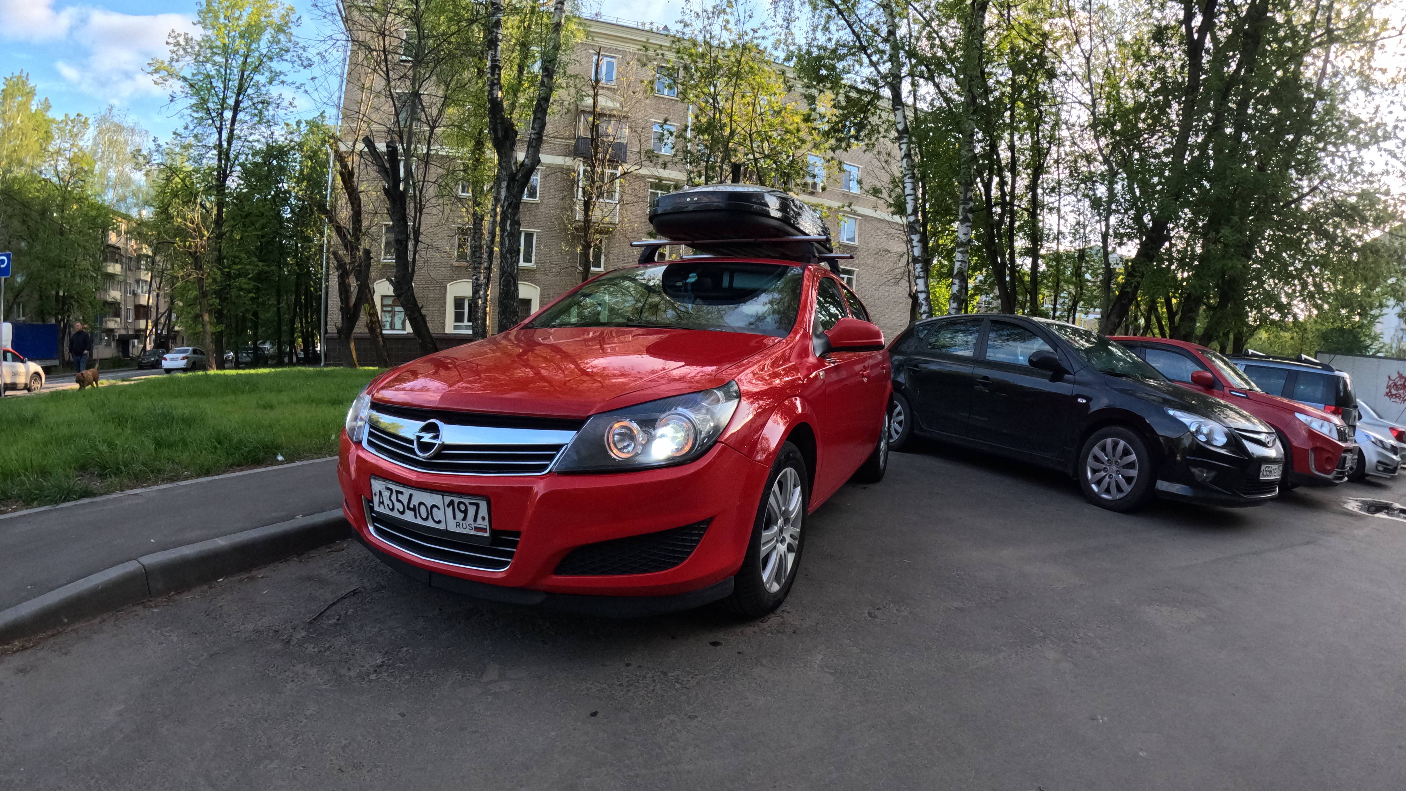 Замена фильтров на Opel Astrs H (салонный и воздушный)