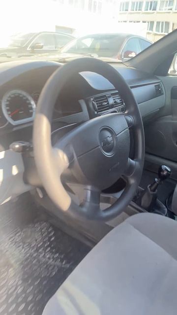 Обзор на Chevrolet Lacetti Седан 1.4 MT 2007г