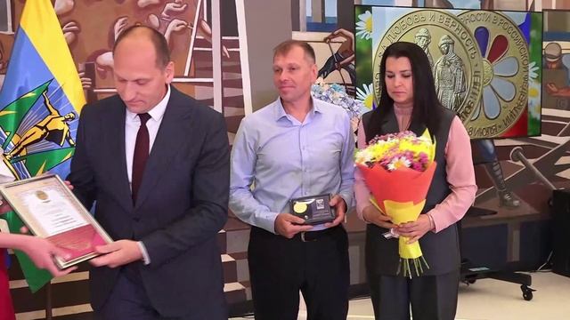 (10.07.2025) День семьи, любви и верности отметили в Драматическом театре.