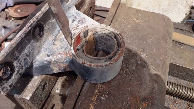 Замена сайлентблоков кабины Мерседес 1320