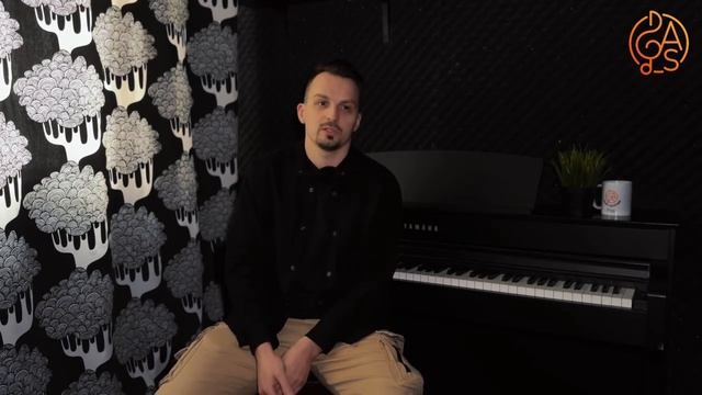 Комков Василий преподаватель по ударным