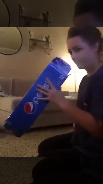 Бросок мурзика с поцелуем