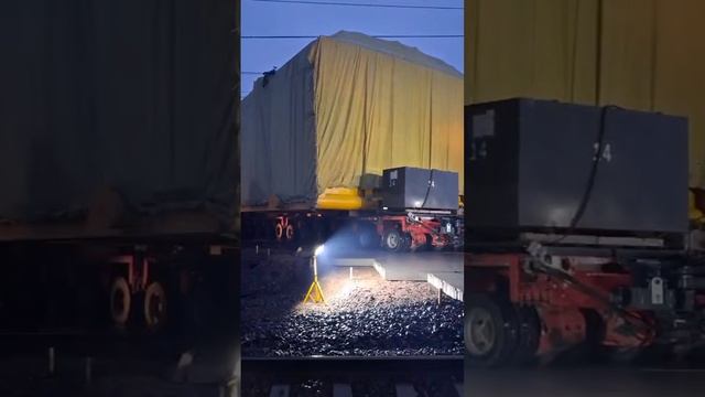 негабаритный груз через железную дорогу.mp4