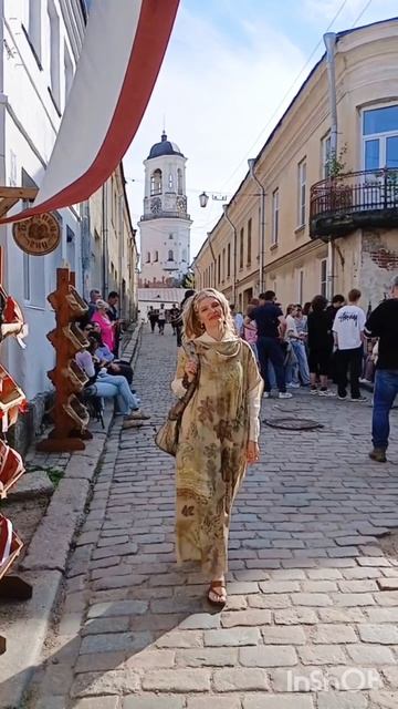 Выборг, у Часовой башни.