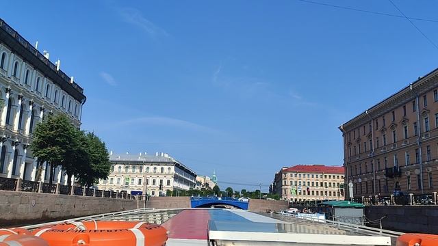Прогулка на катере Санкт-Петербург
