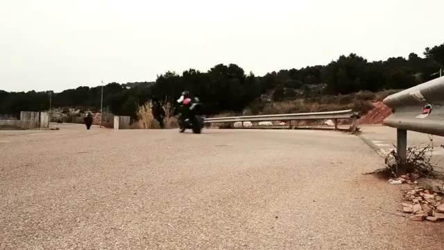 Развлекательное видео #мото #скорость #стиль #спорт