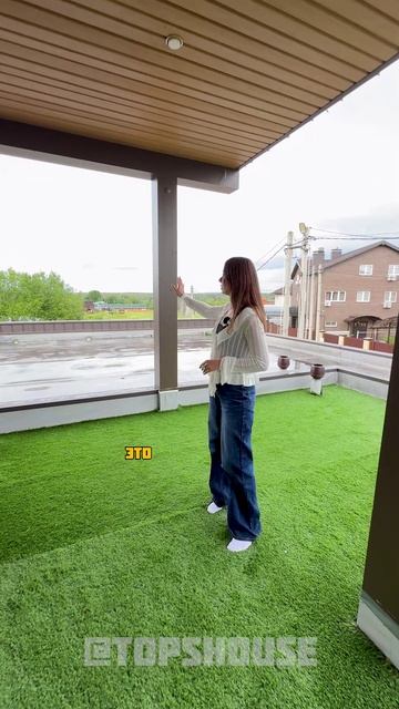 Бассейн на крыше дачного дома