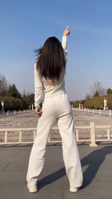 Клип @douyinvideo