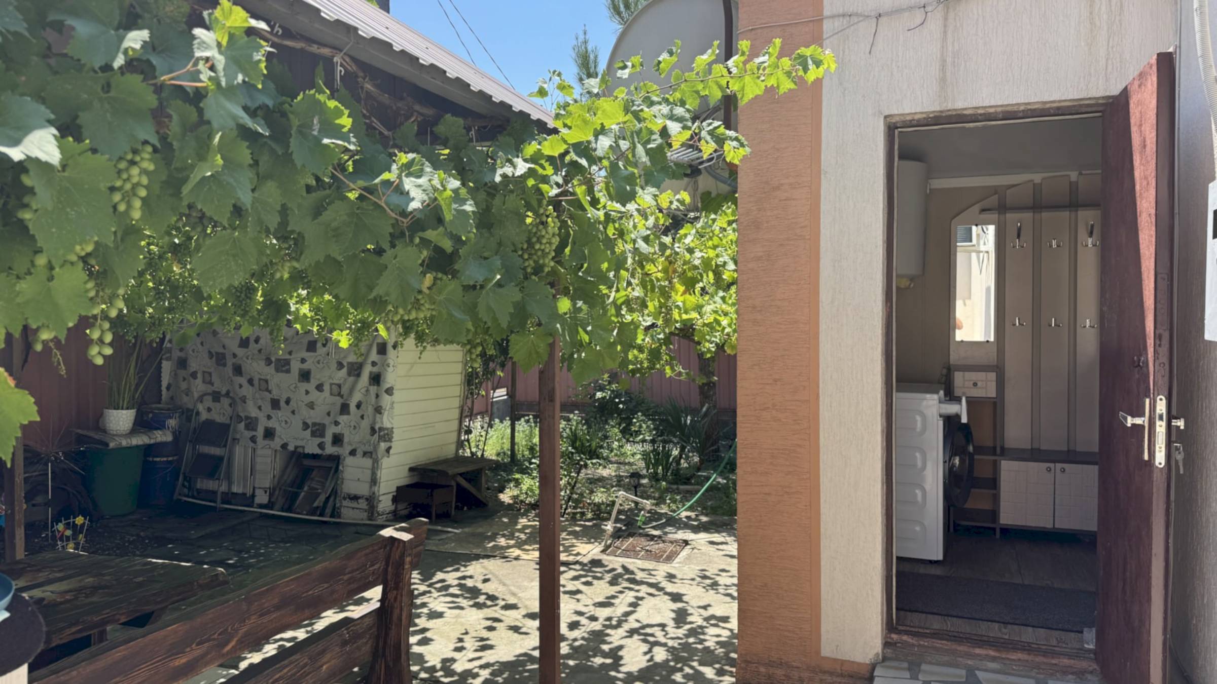 🏡 №558 Сдаётся посуточно дом с верандой и 3 спальнями – Геленджик, район аквапарка Золотая бухта