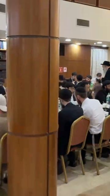 סְעָדֵנִי וְאִוָּשֵׁעָה: סיום צום י״ז בתמוז, בהיכל בית הכנסת המרכזי, בארגון ״גרישא׳ס צימער״