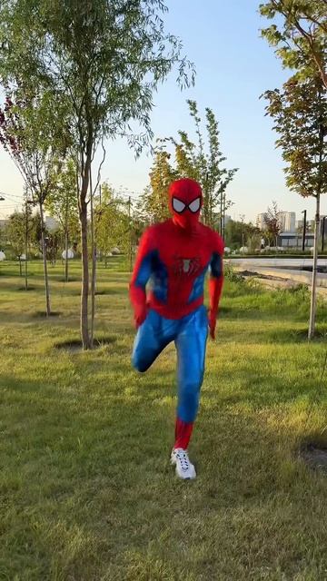 Spiderman is rushing to the rescue#shorts