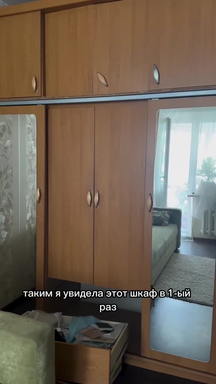 Любой шкаф можно преобразить с помощью краски
