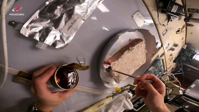 Космический десерт. Космонавт из Красноярского края приготовил торт прямо на МКС