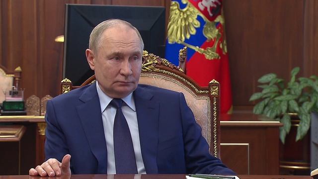 Путин: «Женщин в России не хватает! Песня про 10 девчонок — больше не про нас»