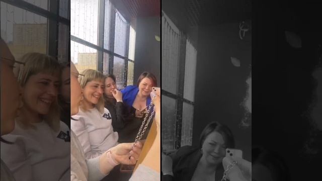 Дарите чаще подарки, они поднимают настроение.