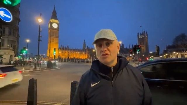 Создатель технологии Плазмолифтинг Ренат Ахмеров приглашает на обучение технологии Plasmoactive®️