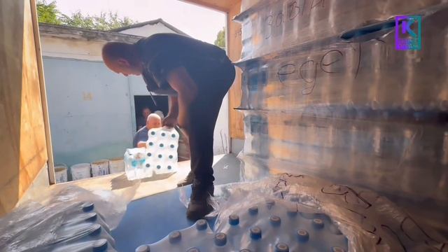Пункты раздачи питьевой воды работают на подъездах к Крымскому мосту